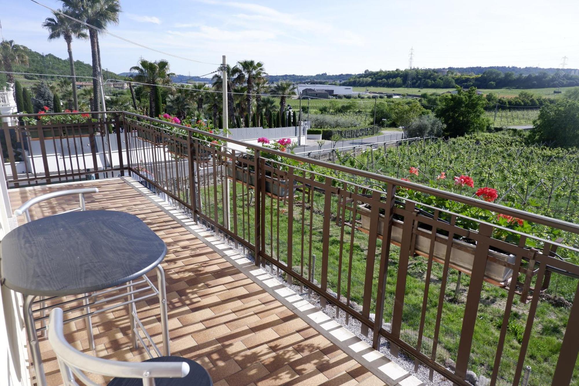 L'Edera Appartamento Rivoli Veronese Ngoại thất bức ảnh