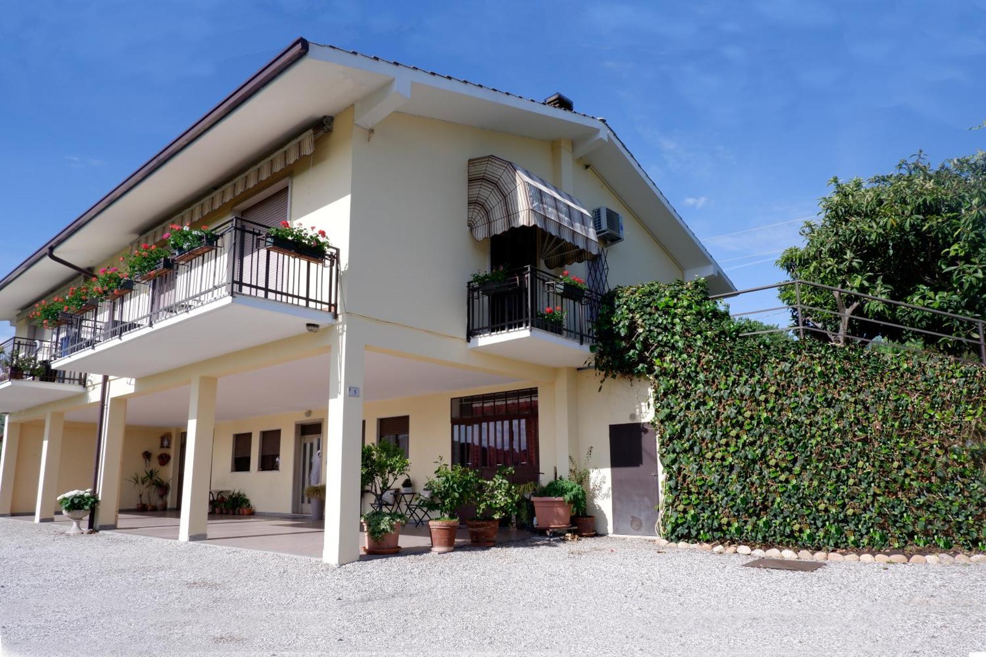 L'Edera Appartamento Rivoli Veronese Ngoại thất bức ảnh